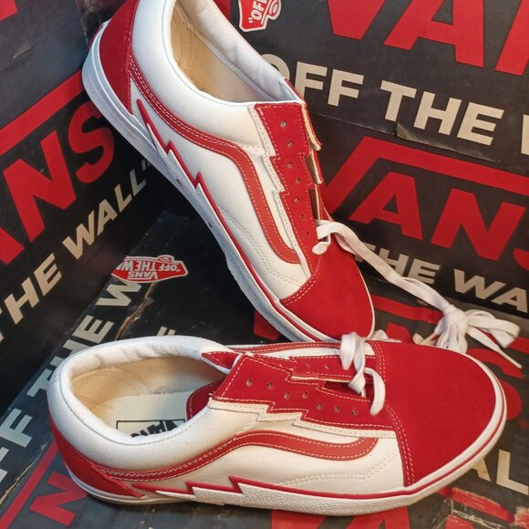 Vans Men's U.S. Size 12 Old Skool Bolt Red/White Classic Suede VN0009Q56RT Rare - Picture 4 of 12